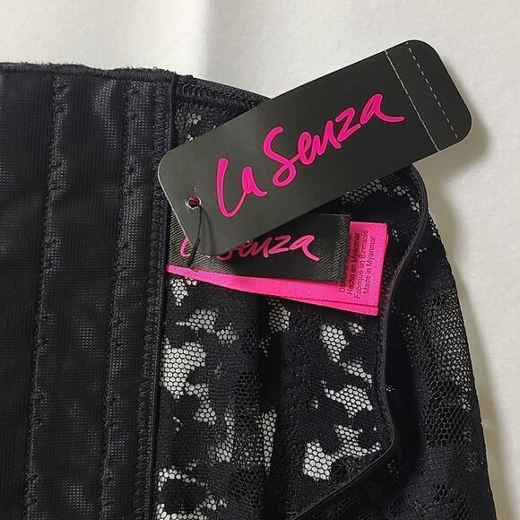 New With Tag‎ La Senza Size XS High Waist Black Garter Skirt - Picture 11 of 14